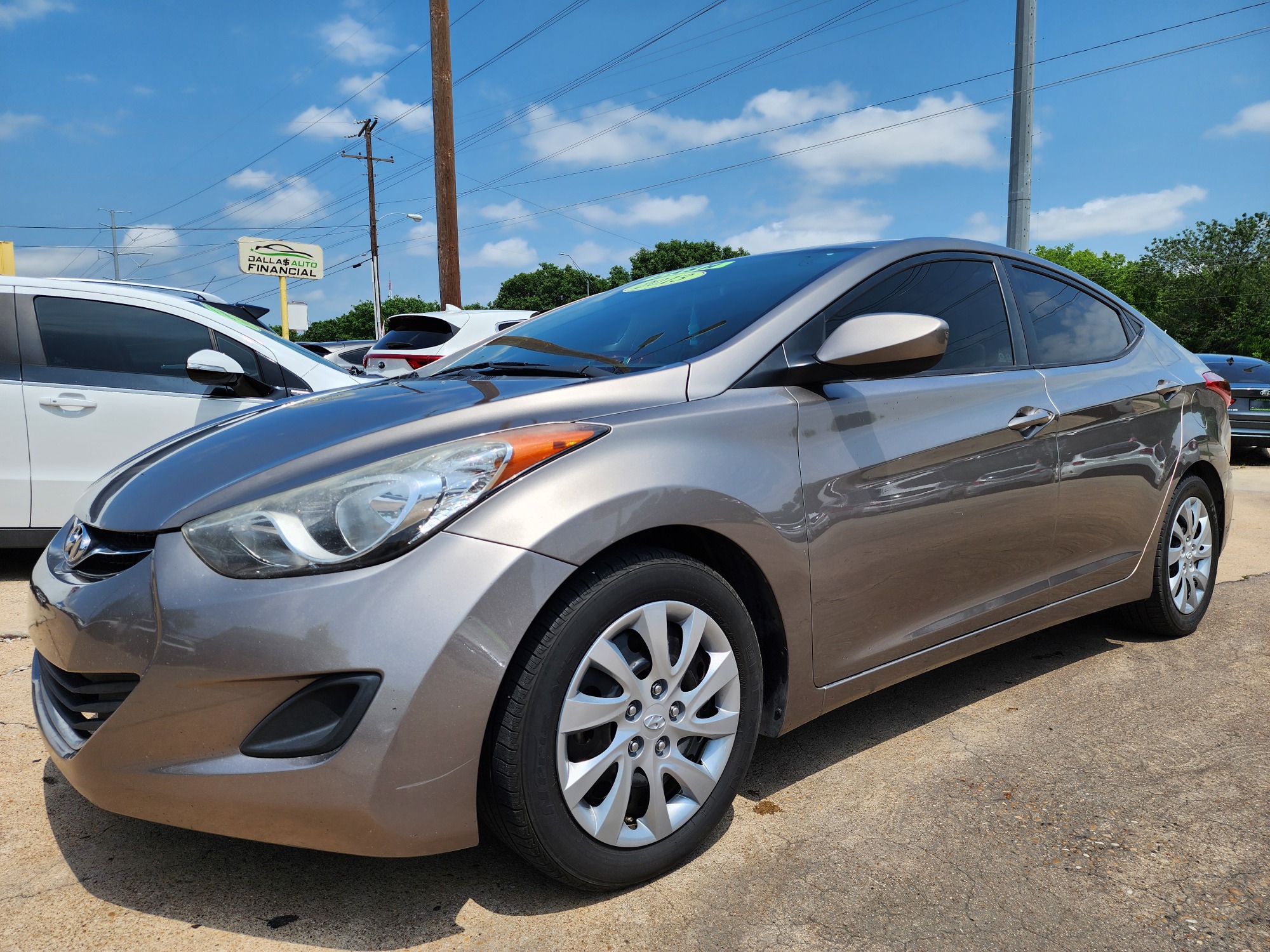 2013 GOLD Hyundai Elantra GLS (5NPDH4AE6DH) with an 1.8L L4 DOHC 16V engine, 6-Speed Automatic transmission, located at 2660 S.Garland Avenue	, Garland, TX, 75041, (469) 298-3118, 32.885387, -96.656776 - Photo #7